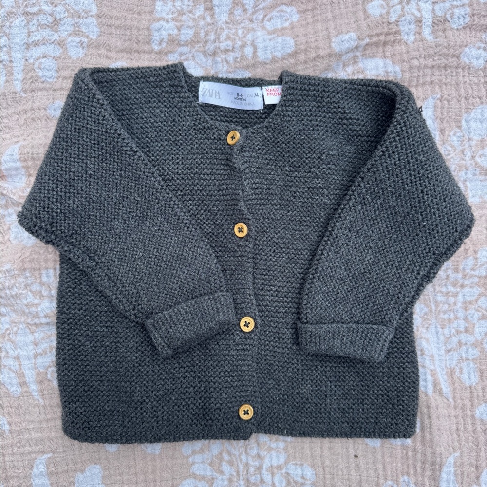 Zara Gray Knit Jacket Timeless Warmth